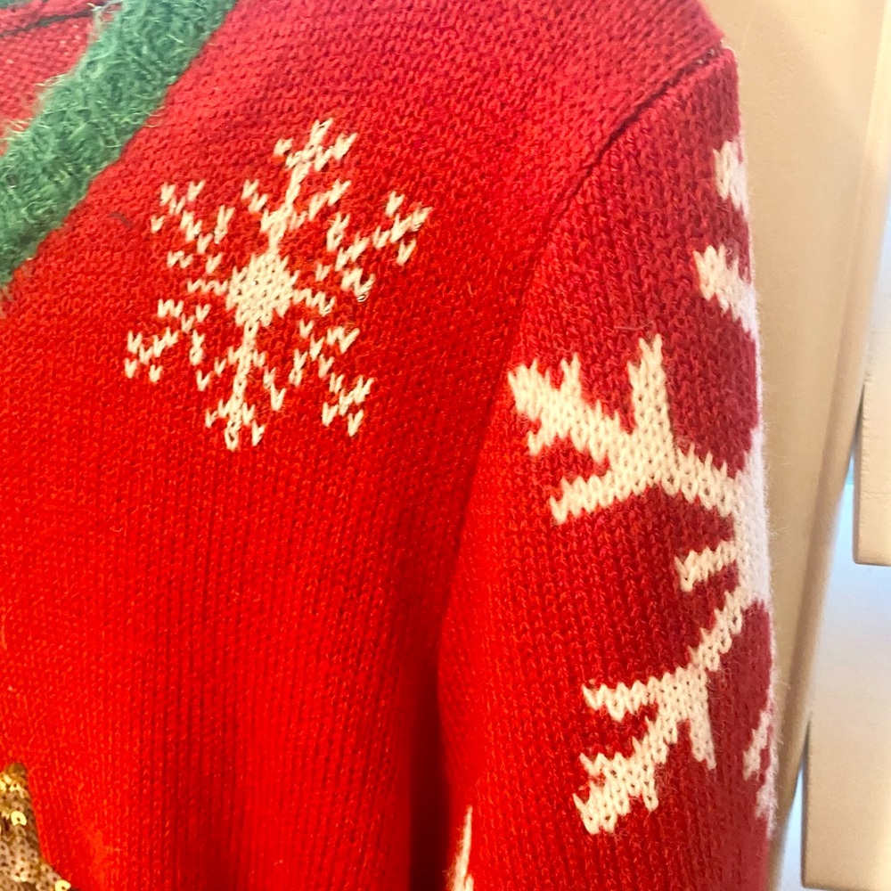 Holiday Christmas Sweater - Picture 6 of 8